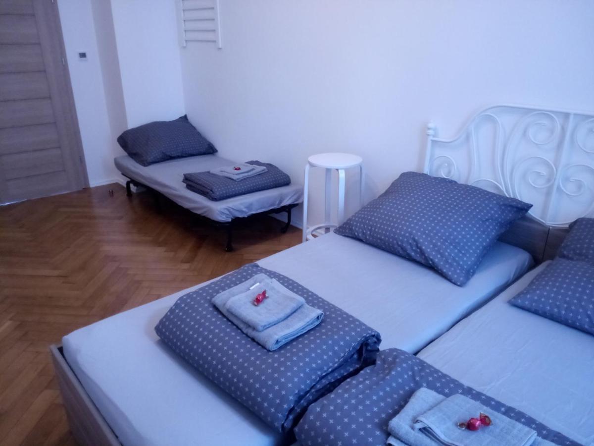 Gallys Apartments Prague Luaran gambar